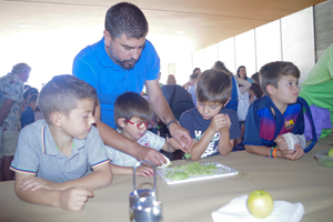 image:Spain: Hosted an ecological event for families and children
