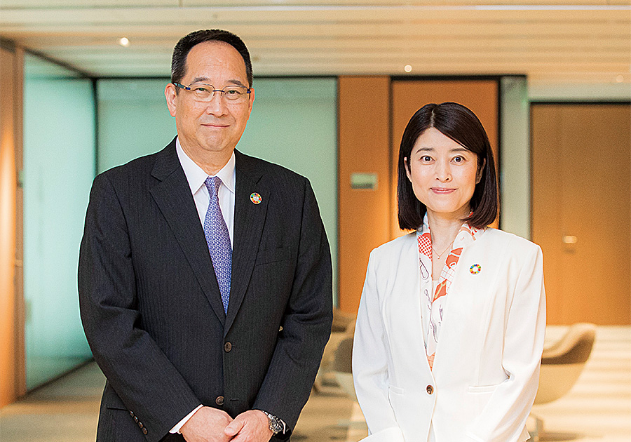 Shigenao Ishiguro, Outside Director, and Yoko Takeda, Outside Director