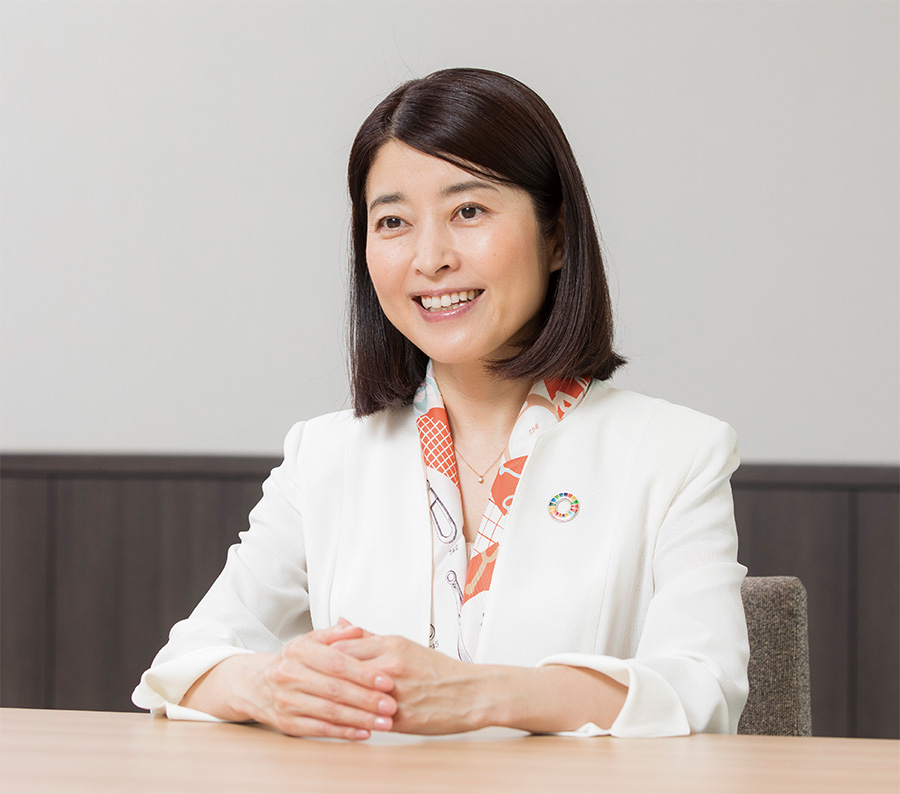 Yoko Takeda, Outside Director, in dialogue