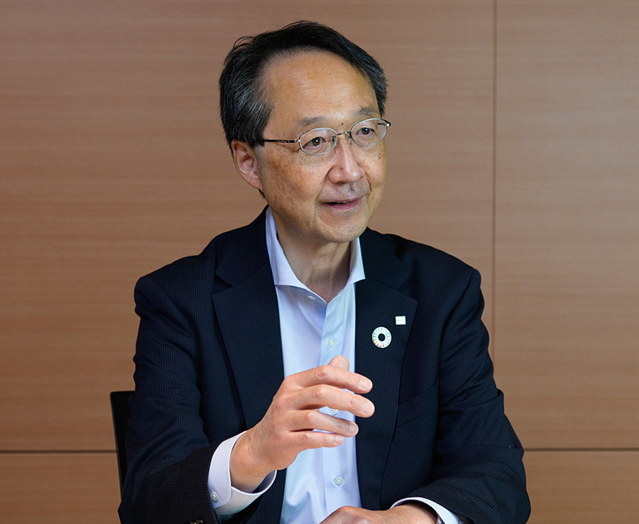 Akira Oyama President and CEO